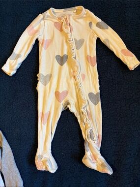 Angel Dear Cream Ribbed Footie with Pink & Gray Hearts